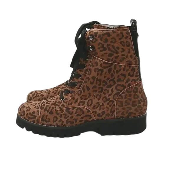 Donald Pliner Shoes - DONALD PLINER New $278 Ease Combat Ankle Boot Animal Print Size W 6M